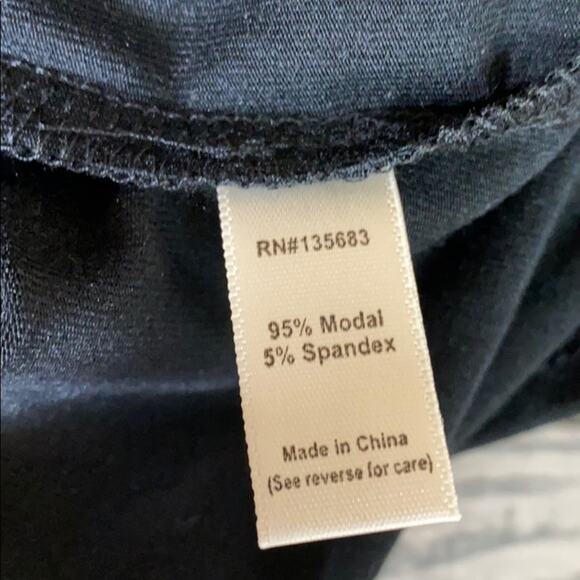 Naked Princess Amanda Tulip Sleeve Top Black NWT Size Medium - Picture 6 of 6